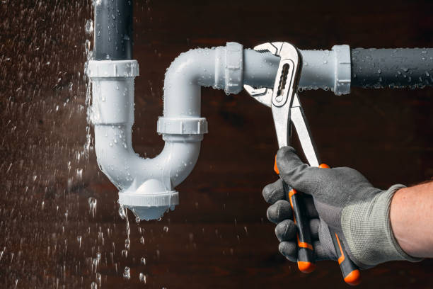 Professional Leak Detection technician working in Marlborough, MA